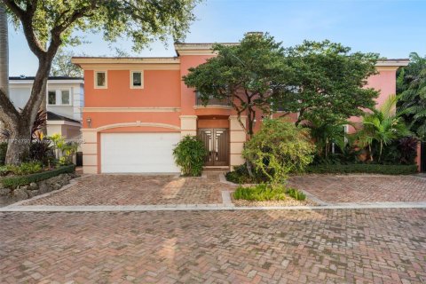 Casa en venta en Miami, Florida, 5 dormitorios, 451.88 m2 № 1476727 - foto 21
