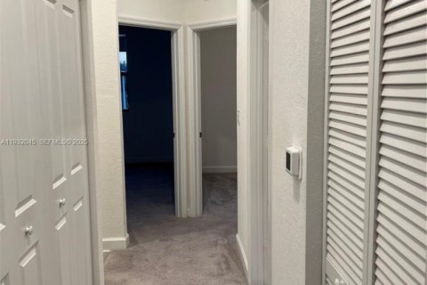 Adosado en alquiler en Homestead, Florida, 3 dormitorios, 133.97 m2 № 1992347 - foto 18