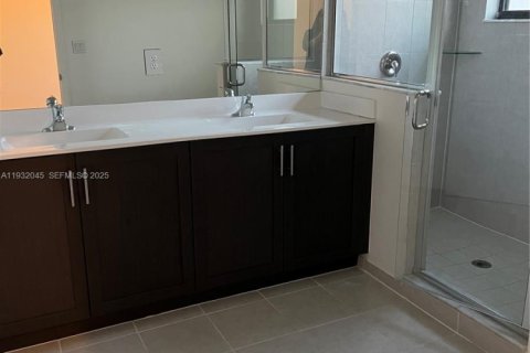 Adosado en alquiler en Homestead, Florida, 3 dormitorios, 133.97 m2 № 1992347 - foto 6