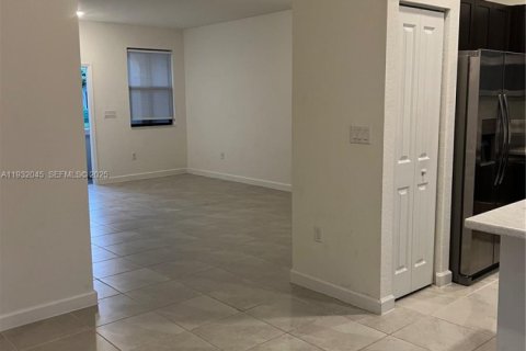 Adosado en alquiler en Homestead, Florida, 3 dormitorios, 133.97 m2 № 1992347 - foto 16