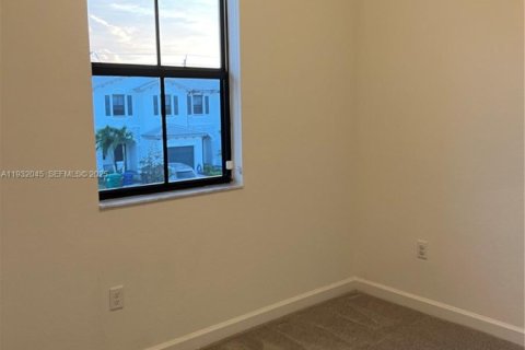 Adosado en alquiler en Homestead, Florida, 3 dormitorios, 133.97 m2 № 1992347 - foto 4