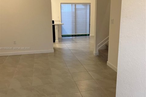 Adosado en alquiler en Homestead, Florida, 3 dormitorios, 133.97 m2 № 1992347 - foto 12