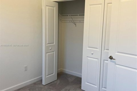 Adosado en alquiler en Homestead, Florida, 3 dormitorios, 133.97 m2 № 1992347 - foto 23