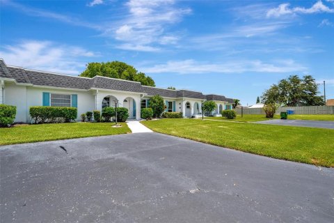 Condo in Bradenton, Florida, 2 bedrooms  № 1837745 - photo 2