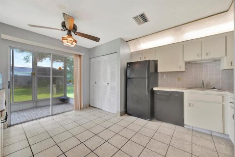 Condo in Bradenton, Florida, 2 bedrooms  № 1837745 - photo 12
