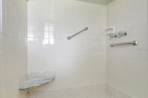 Condo in Bradenton, Florida, 2 bedrooms  № 1837745 - photo 19