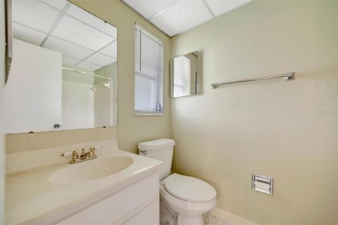 Condo in Bradenton, Florida, 2 bedrooms  № 1837745 - photo 18