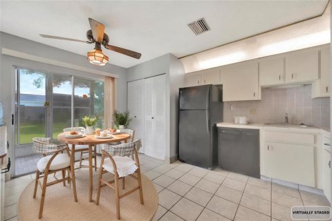 Condo in Bradenton, Florida, 2 bedrooms  № 1837745 - photo 11