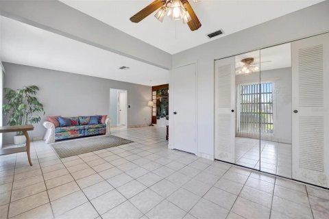 Condo in Bradenton, Florida, 2 bedrooms  № 1837745 - photo 6