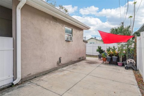 House in Saint Petersburg, Florida 1 bedroom, 62.24 sq.m. № 1916525 - photo 28