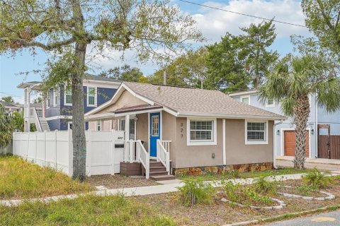 Casa en alquiler en Saint Petersburg, Florida, 1 dormitorio, 62.24 m2 № 1916525 - foto 1