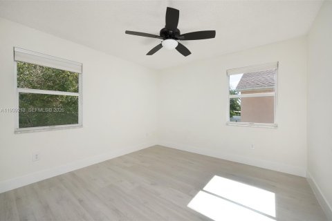 House in Boca Raton, Florida 4 bedrooms, 212.19 sq.m. № 1996488 - photo 13