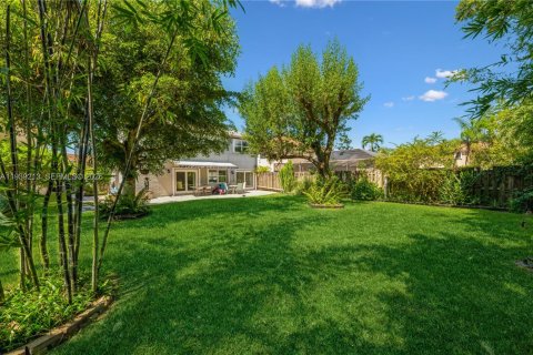 House in Boca Raton, Florida 4 bedrooms, 212.19 sq.m. № 1996488 - photo 3