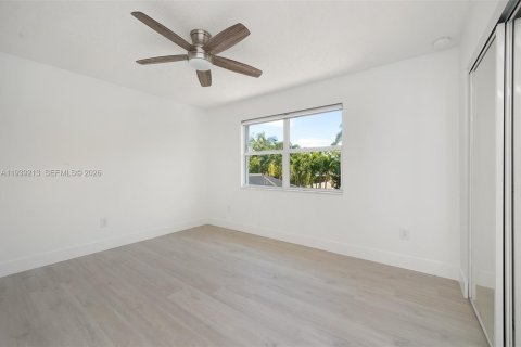 House in Boca Raton, Florida 4 bedrooms, 212.19 sq.m. № 1996488 - photo 10