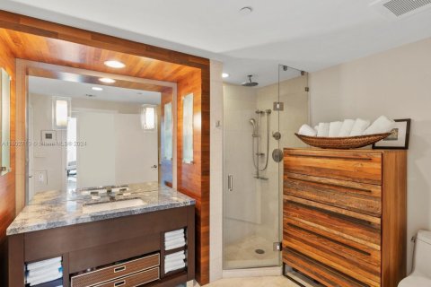 Condo in Miami Beach, Florida, 3 bedrooms  № 1864563 - photo 30