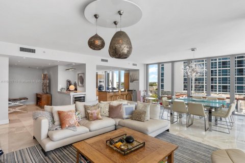 Condo in Miami Beach, Florida, 3 bedrooms  № 1864563 - photo 8