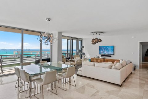 Condo in Miami Beach, Florida, 3 bedrooms  № 1864563 - photo 4
