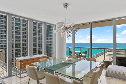 Condo in Miami Beach, Florida, 3 bedrooms  № 1864563 - photo 7