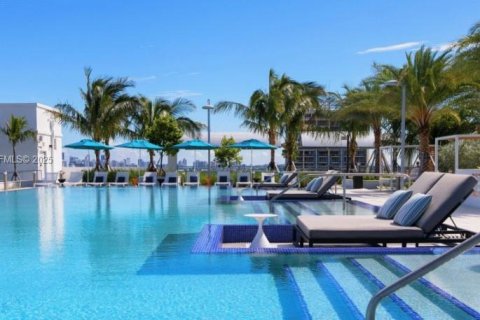 Снять в аренду кондоминиум в Холливуд, Флорида 1 спальня, 62.43м2, № 1992055 - фото 18