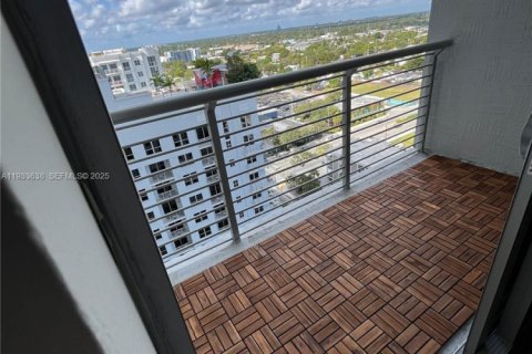 Снять в аренду кондоминиум в Холливуд, Флорида 1 спальня, 62.43м2, № 1992055 - фото 3