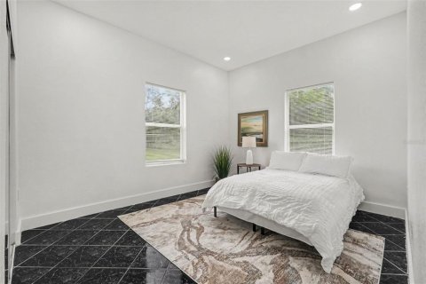 Casa en venta en Zephyrhills, Florida, 4 dormitorios, 236.44 m2 № 2386761 - foto 23