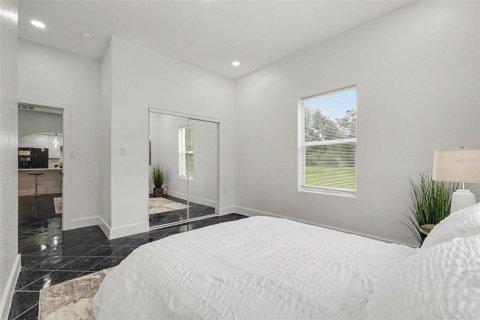 Casa en venta en Zephyrhills, Florida, 4 dormitorios, 236.44 m2 № 2386761 - foto 21