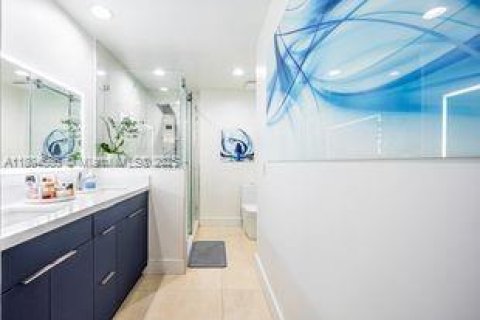 Casa en venta en Hialeah, Florida, 3 dormitorios, 127.93 m2 № 1744023 - foto 17