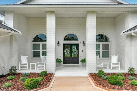 Casa en venta en Eustis, Florida, 5 dormitorios, 427.16 m2 № 2097575 - foto 4