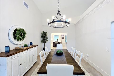 Casa en venta en Eustis, Florida, 5 dormitorios, 427.16 m2 № 2097575 - foto 15