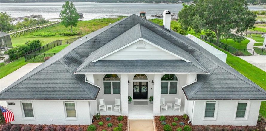 Casa en Eustis, Florida 5 dormitorios, 427.16 m2 № 2097575