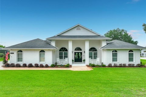 Casa en venta en Eustis, Florida, 5 dormitorios, 427.16 m2 № 2097575 - foto 3