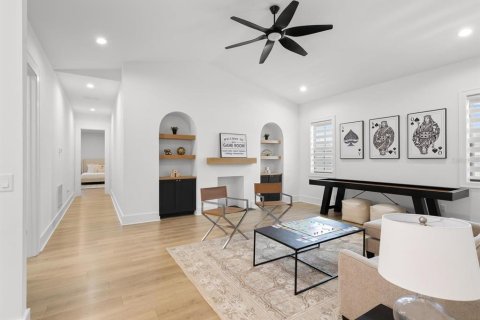 Купить виллу или дом в Тампа, Флорида 4 комнаты, 385.45м2, № 2349831 - фото 7