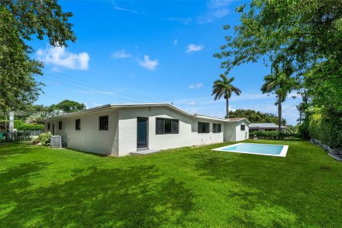 Villa ou maison à vendre à Miami, Floride: 5 chambres, 339.09 m2 № 2084937 - photo 21