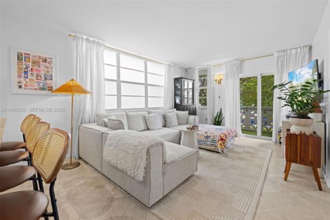 Купить кондоминиум в Майами-Бич, Флорида 1 спальня, 63.27м2, № 2045923 - фото 17