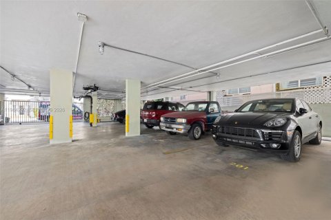 Купить кондоминиум в Майами-Бич, Флорида 1 спальня, 63.27м2, № 2045923 - фото 9