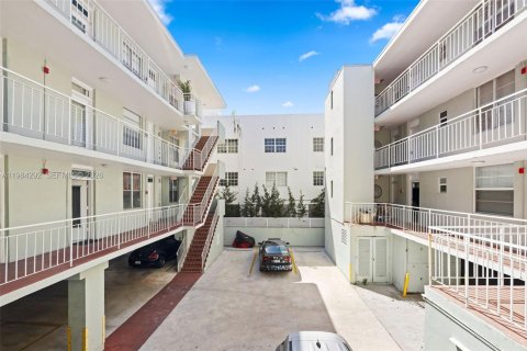 Купить кондоминиум в Майами-Бич, Флорида 1 спальня, 63.27м2, № 2045923 - фото 10