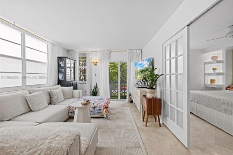 Купить кондоминиум в Майами-Бич, Флорида 1 спальня, 63.27м2, № 2045923 - фото 20