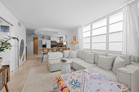 Кондоминиум с 1 спальней в Майами-Бич, Флорида № 2045923