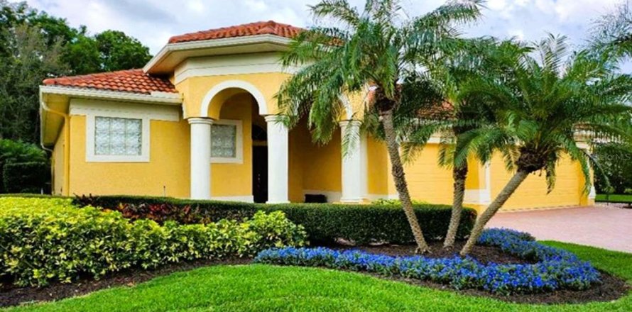House in Bradenton, Florida 4 bedrooms, 224.45 sq.m. № 1835358