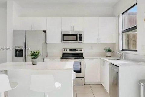 Купить кондоминиум в Хомстед, Флорида 3 спальни, 123.37м2, № 1980172 - фото 11