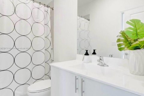 Купить кондоминиум в Хомстед, Флорида 3 спальни, 123.37м2, № 1980172 - фото 8