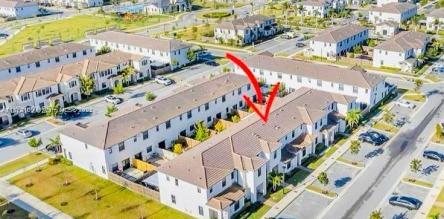 Кондоминиум с 3 спальнями в Хомстед, Флорида № 1980172