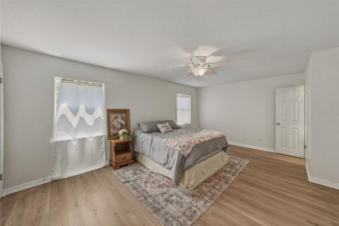 Villa ou maison à vendre à Dade City, Floride: 4 chambres, 204.94 m2 № 2147914 - photo 24