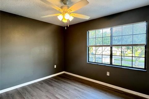 Touwnhouse à louer à Lakeland, Floride: 2 chambres, 89.19 m2 № 2156535 - photo 12