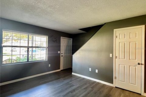 Touwnhouse à louer à Lakeland, Floride: 2 chambres, 89.19 m2 № 2156535 - photo 6