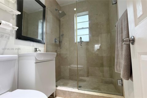 Condo in Miami Beach, Florida  № 2001971 - photo 14