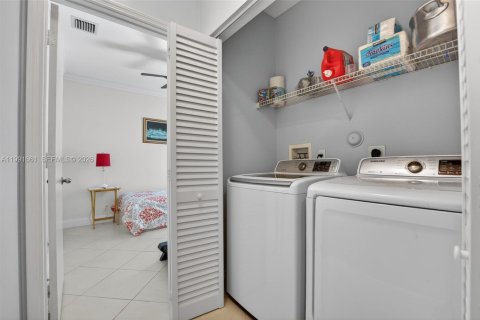 Casa en venta en Deerfield Beach, Florida, 3 dormitorios, 138.89 m2 № 2055989 - foto 23