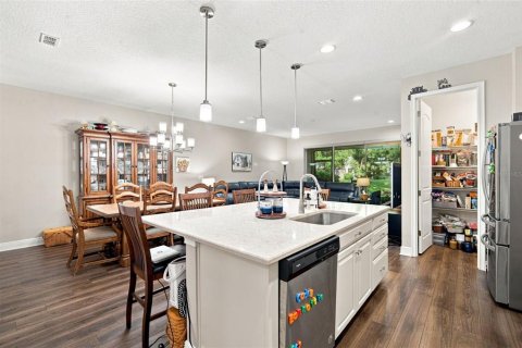 Купить таунхаус в Тампа, Флорида 8 комнат, 214.33м2, № 2334045 - фото 14