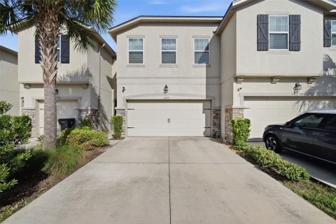 Townhouse in Tampa, Florida 3 bedrooms, 214.33 sq.m. № 2334045