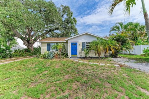 Casa en Sarasota, Florida 3 dormitorios, 110.65 m2 № 2198379